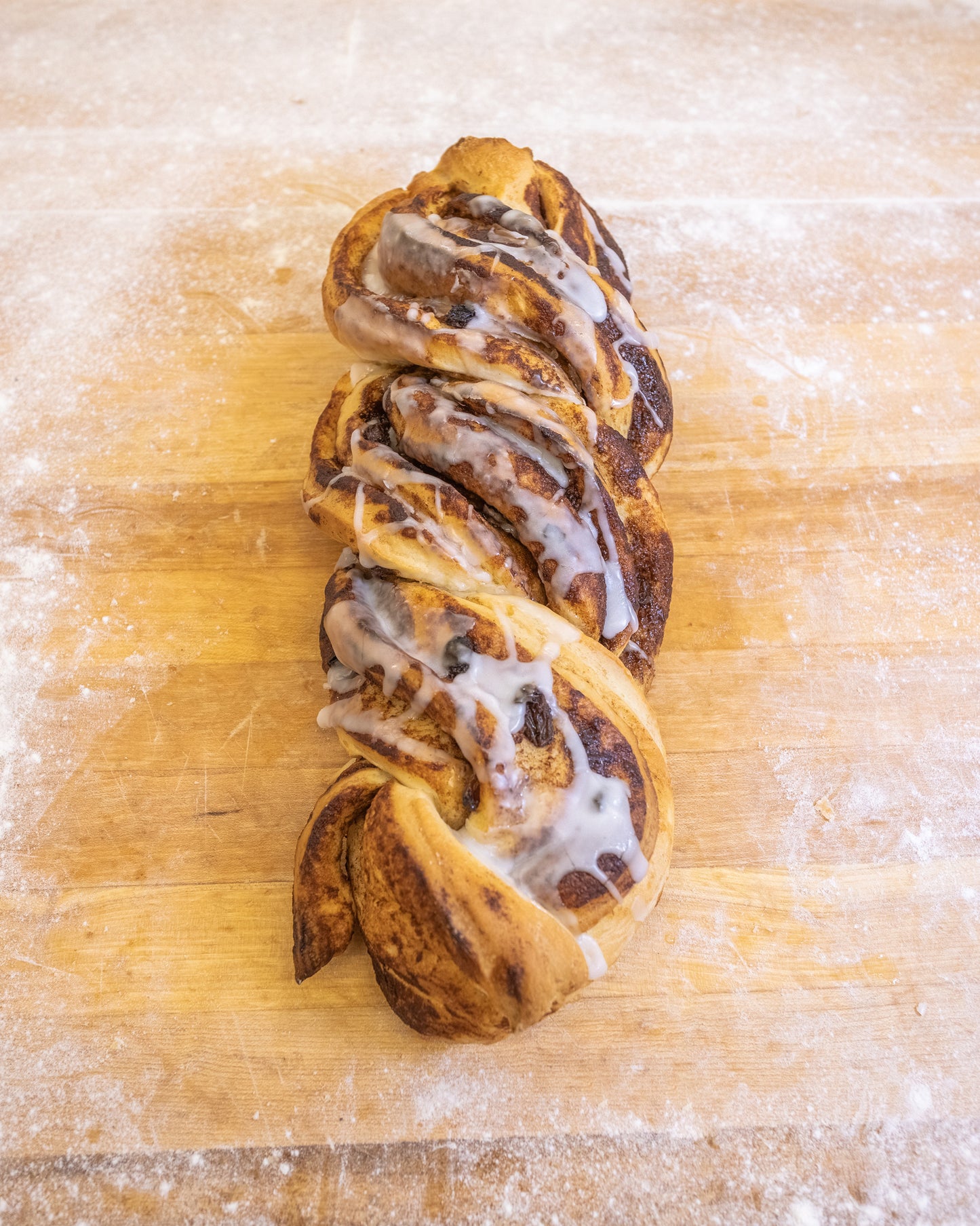Cinnamon raisin sweet braid